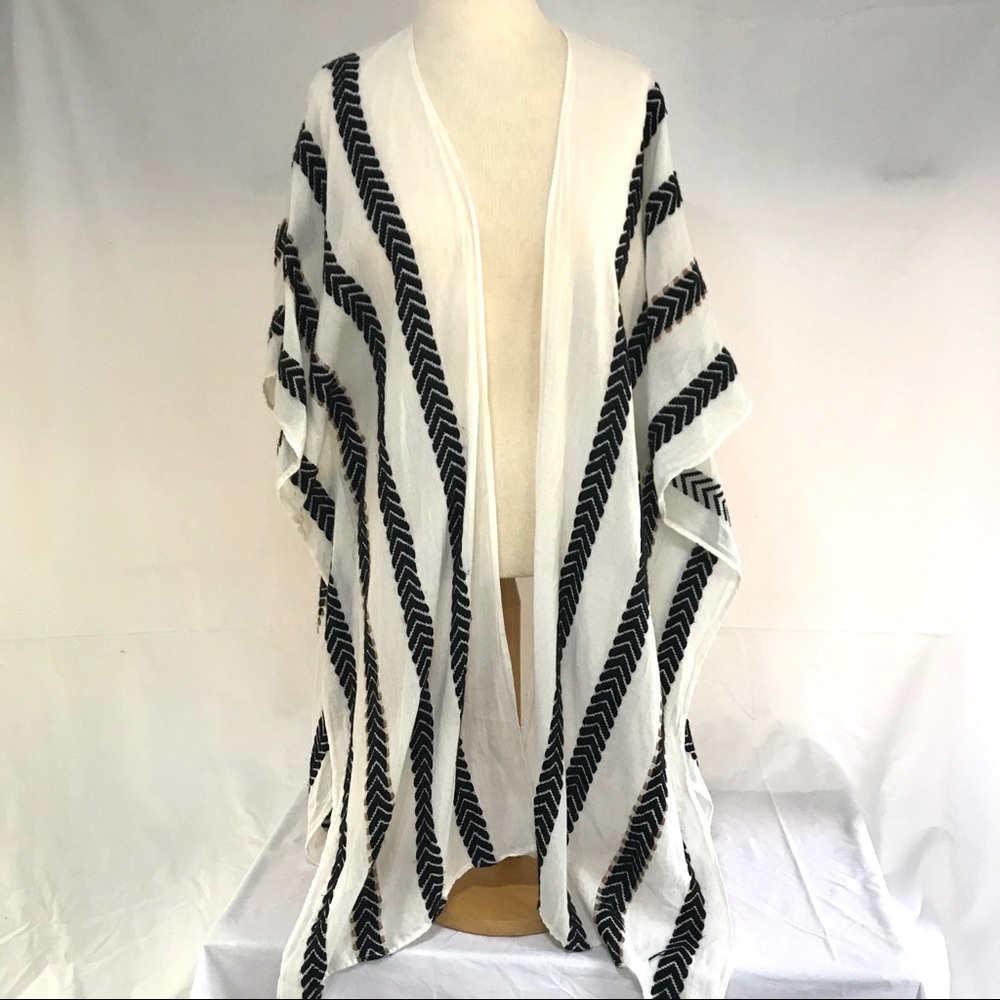 Universal Threads Boho Wrap/Shawl One Size - image 1